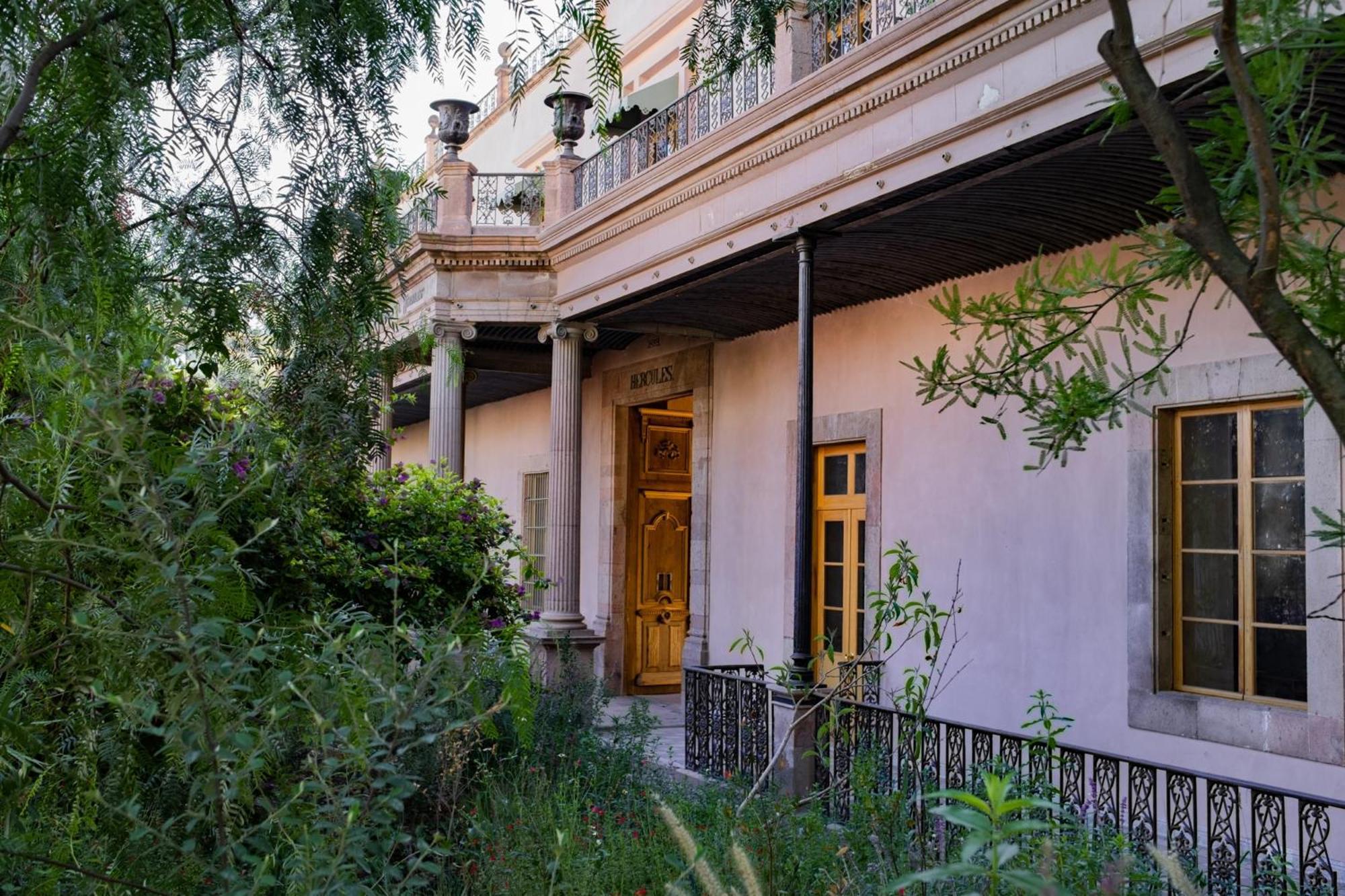 Hotel Hercules Queretaro Bagian luar foto
