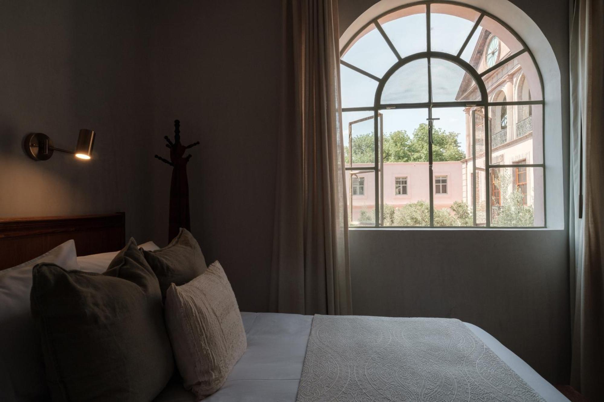 Hotel Hercules Queretaro Bagian luar foto